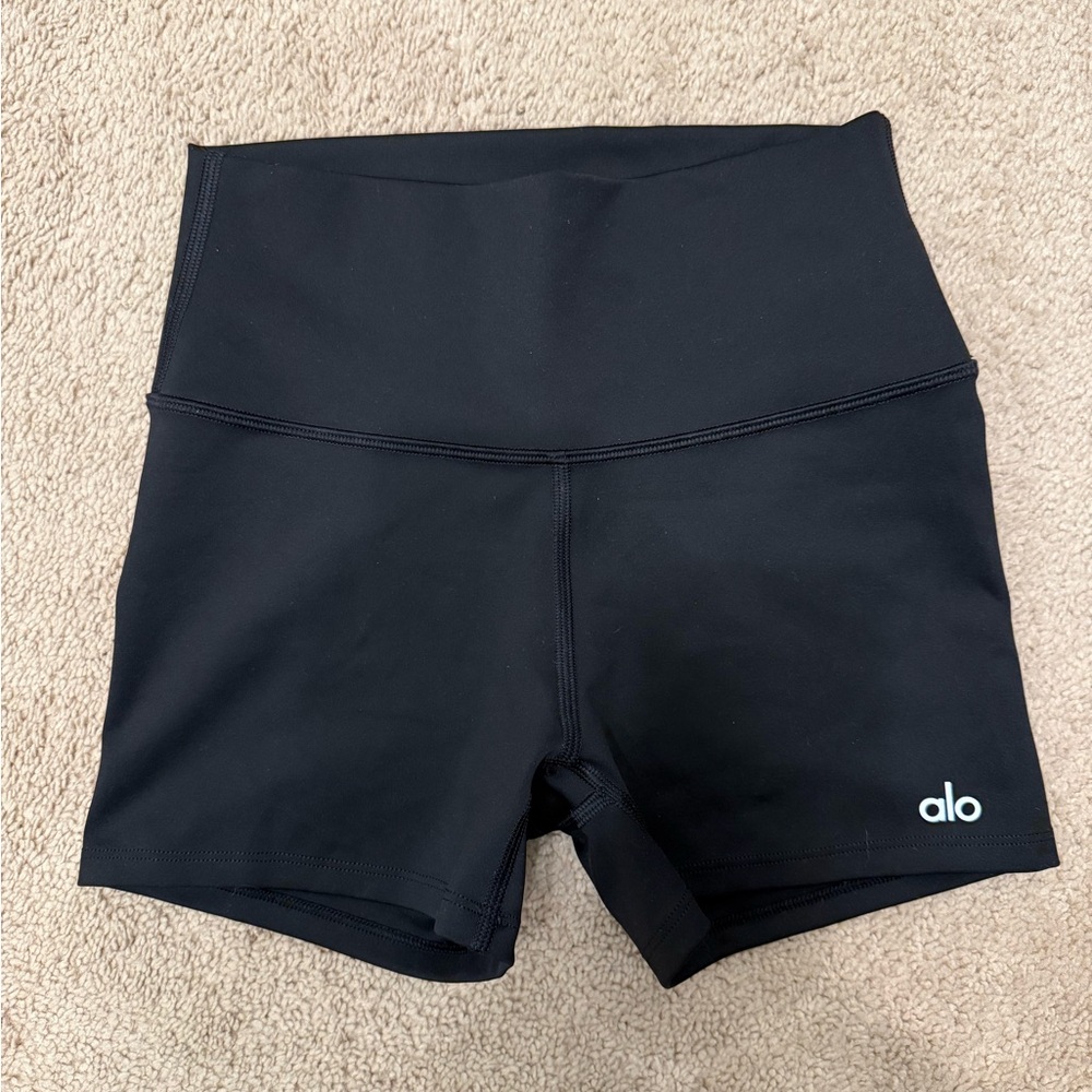 ALO Yoga Women's 3” Airlift Black High-Waist Shorts